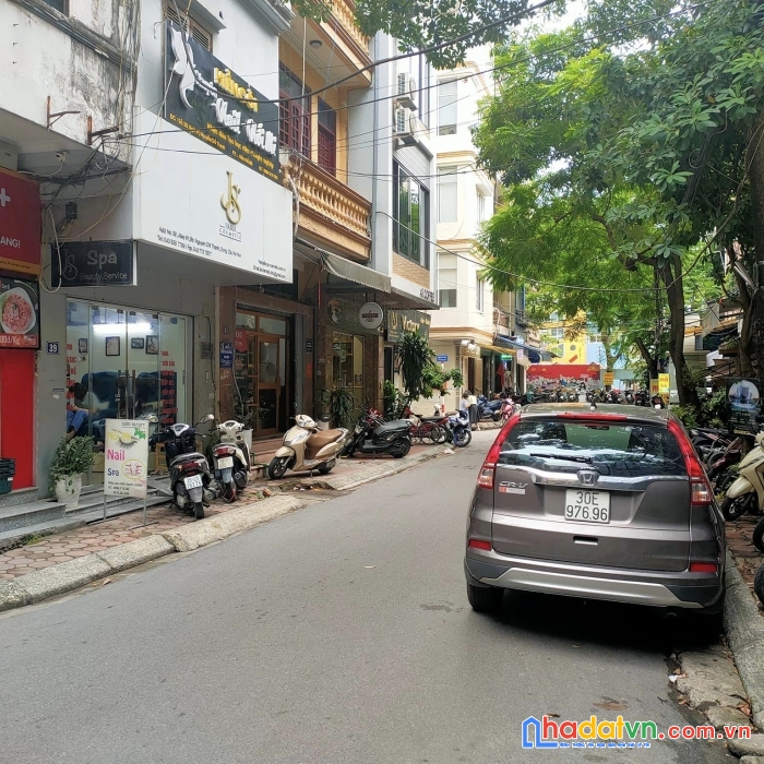 Nguyễn chí thanh,vỉa hè,kinh doanh,oto vòng quanh,2 thoáng, nhà đẹp 40m 7,6 tỷ