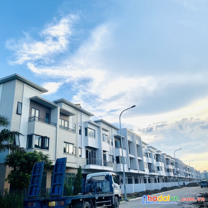 Cần bán biệt thự siêu đẳng cấp giá rẻ nhất thành phố từ sơn chỉ 47tr/m2