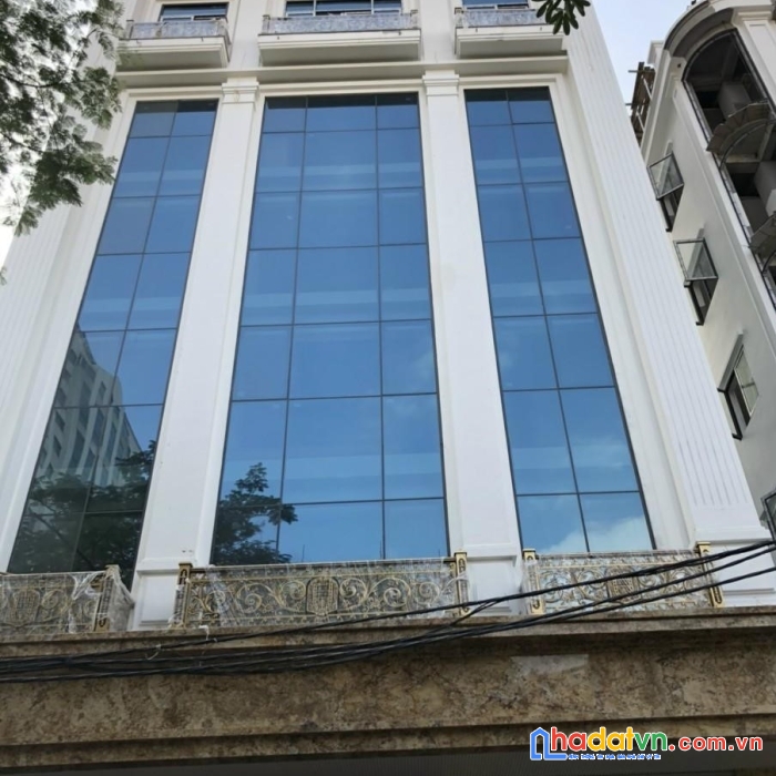 Bán tòa vp phố duy tân, cầu giấy, dt: 135m2*7 tầng, mt: 8m, hầm, thang máy, văn phòng, kd, ở, giá: