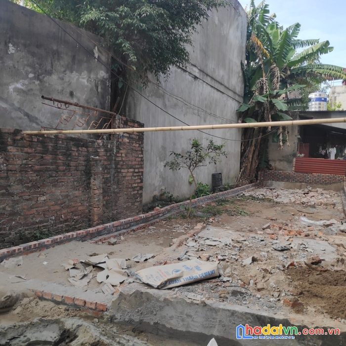 Hiếm.đất thượng thanh.48m. ô tô,ngõ thông.hàng xóm himlam. nhỉnh 3 tỉ