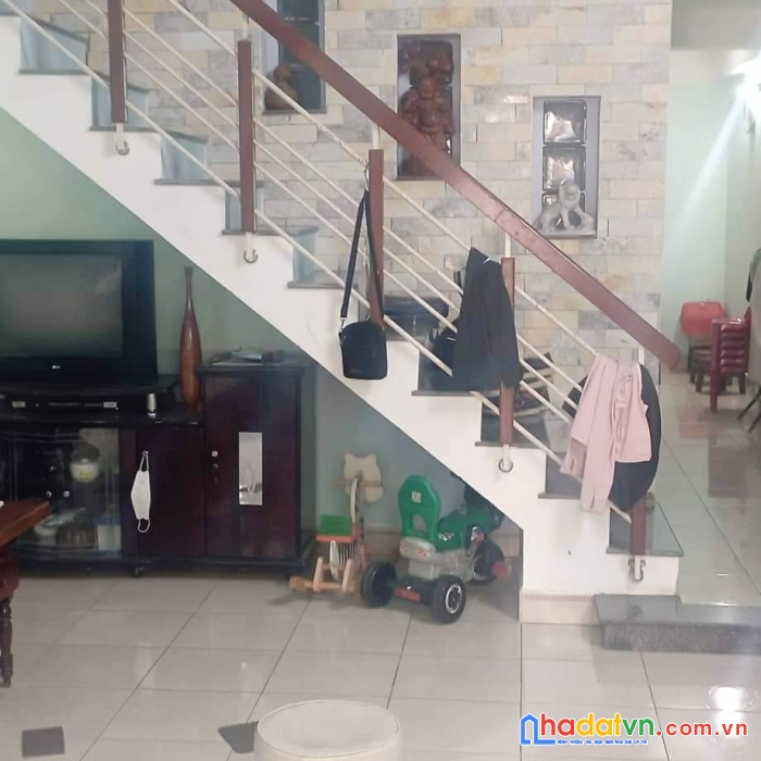 Nhà mặt tiền đường mỹ an, ngũ hành sơn, gần cầu tiên sơn, đối diện chung cư nam trần thị lý. 96m2