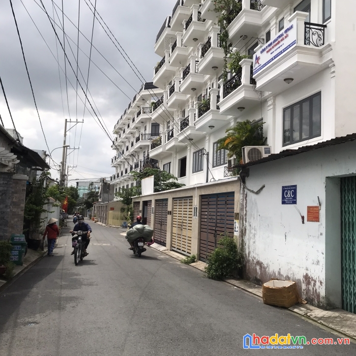 Mặt tiền kinh doanh ta22 #q12, 4 tầng, ô tô đậu trong nhà, thông tứ tung có 6.x tỷ