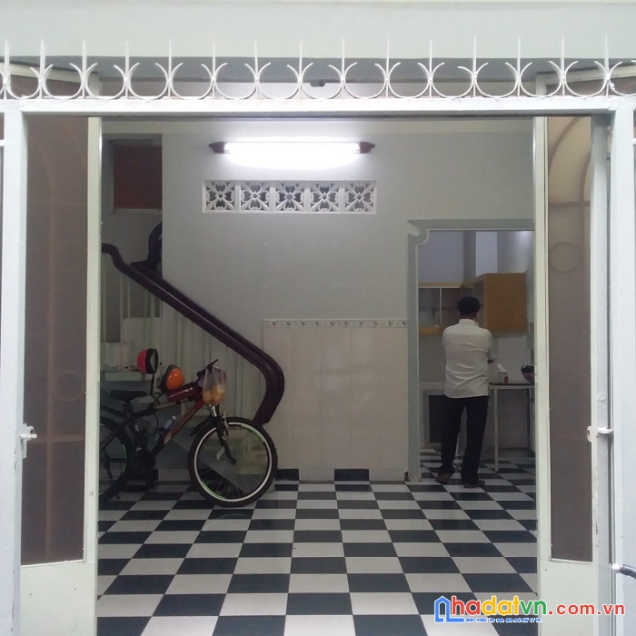 Bán nhà lạc long quân-tân bình-56m2-sát mặt tiền-5.9 tỷ