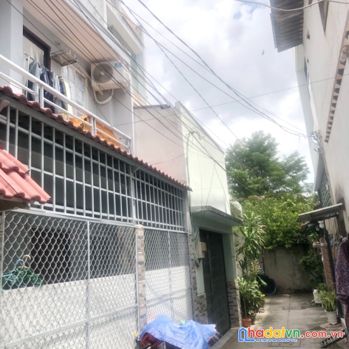 Nhà bán hẻm 141 tám danh ( đường 13)  phường 4 - quận 8