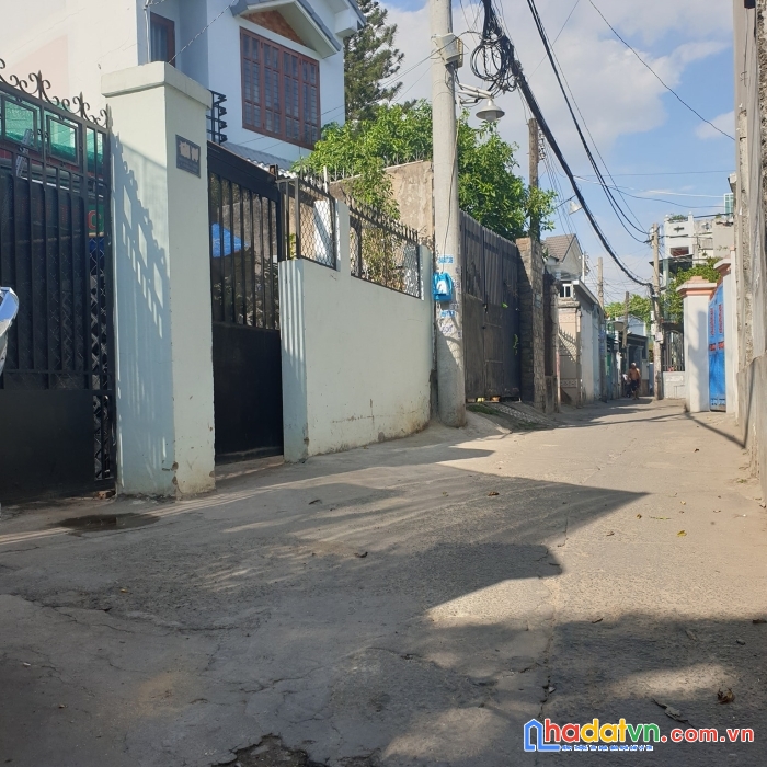 Bán gấp nhà ngay ngã ngã tư tô ngọc vân và phạm văn đồng, linh đông thủ đức 330m2 giá 18 tỷ