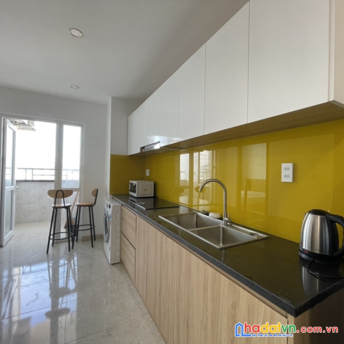 Cần bán căn hộ view phố biển đầy đủ nội thất, căn góc 74 siêu đẹp tại mường thanh 04 trần phú.