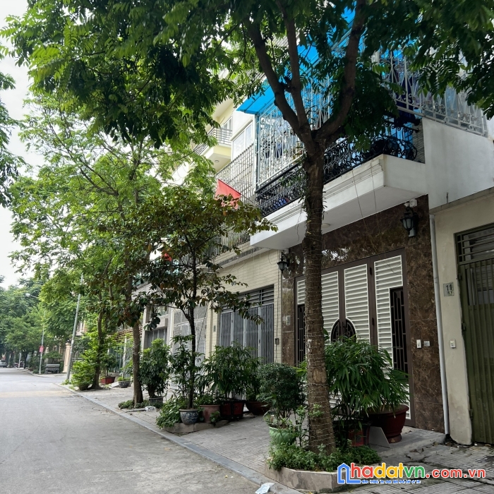Liền kề văn phú hà đông 100m2 tỷ vỉa hè ô tô tránh 11.9 tỷ.