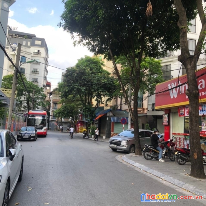 Chính chủ bán nhà phố đông quan, q. cầu giấy vị trí kinh doanh rất hiếm
