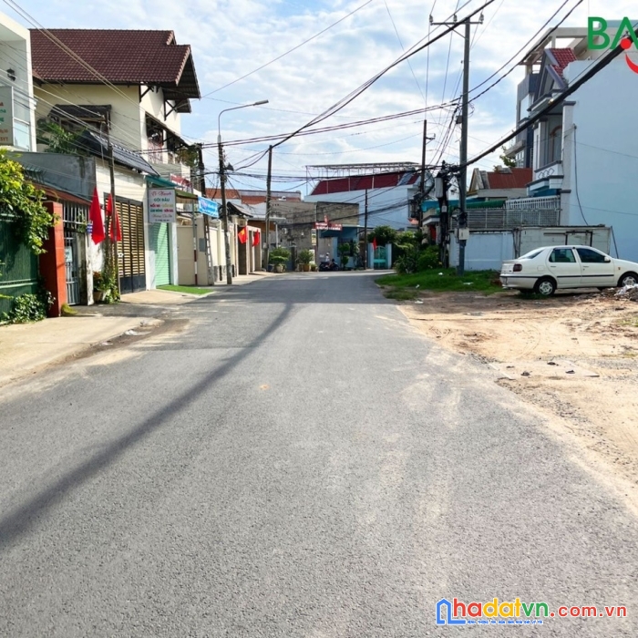 Bán lô đất đẹp mt kinh doanh 83m2 hồ hòa  thông nguyễn ái quốc, p tân phong, chỉ 4,45 tỷ