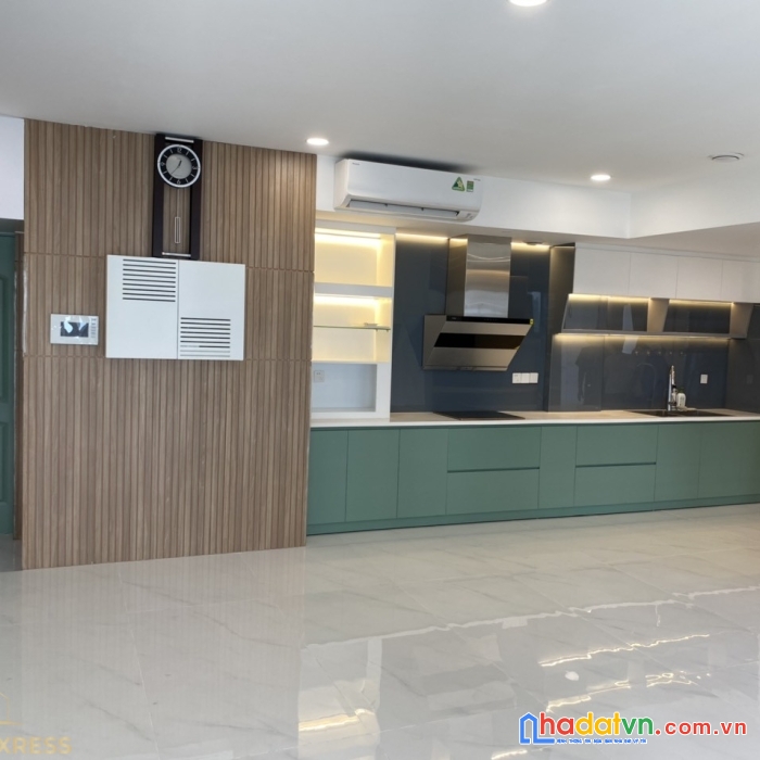 Cho thuê căn hộ happy valley phú mỹ hưng view hồ bơi