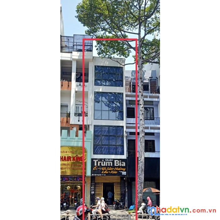 Cho thuê nhà nguyên căn 986 trần hưng đạo, p.7 quận 5, 4x18m, trệt 3 lầu có thang máy