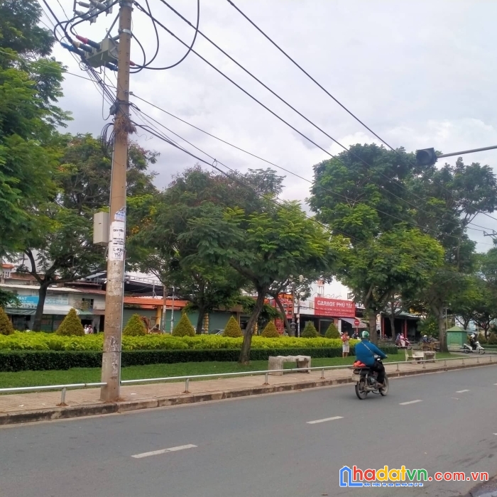 Bán nhà hẻm xe tải lê thúc hoạch tân phú, 62m2, dt 10 triệu chỉ 5 tỷ