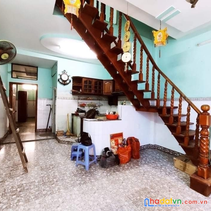 Nhà quang trung 2 tầng, ngay trung tâm gò vấp.