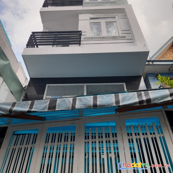 Nhà đẹp 4 tầng, quang trung, tặng toàn bộ nội thất đẹp. giá chỉ 5 tỷ