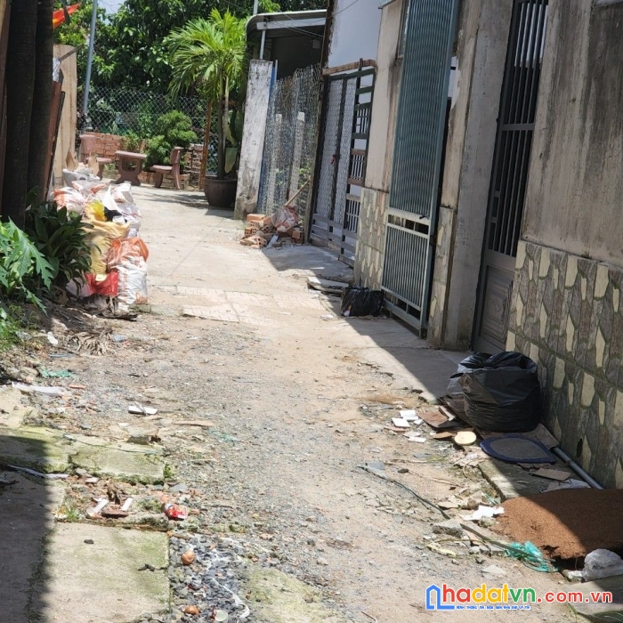 Bán đất tặng nhà cấp 4 giá đầu tư, gần vòng xoay cầu hang, p.hóa an, đường ô tô nhỏ