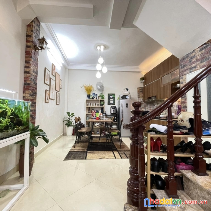 Bán nhà nguyễn chí thanh 6.1 tỷ, 50m2, mt 7m, ôtô 20m, 2 thoáng, ngõ thông, kinh doanh