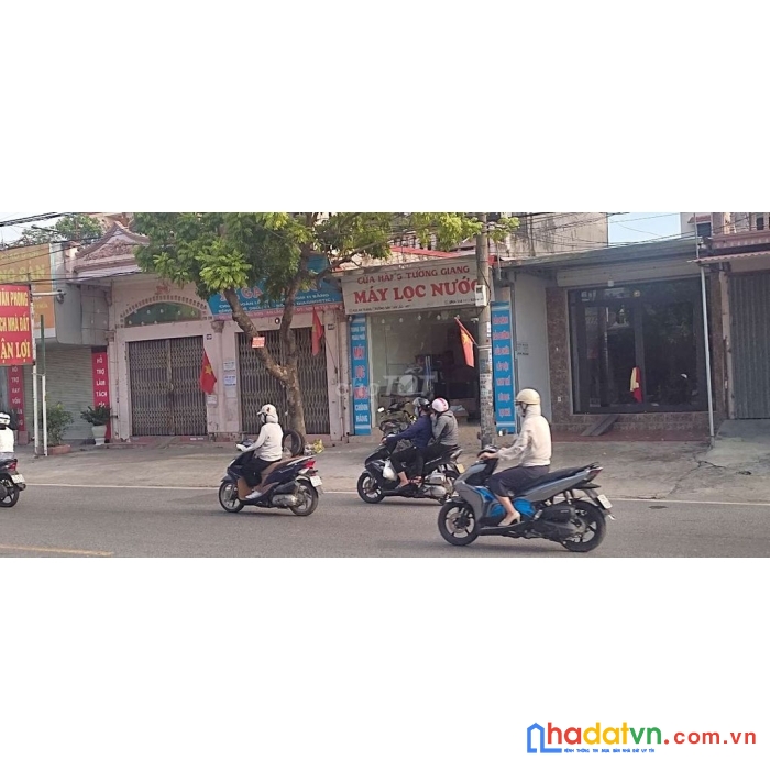 Chính chủ cần bán cửa hàng mặt đường tỉnh lộ 360 thị trấn trường sơn.