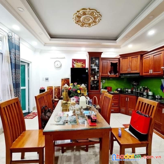 Bàu cát tân bình - 4x15 - 5 tầng- chỉ 12 tỷ 700
