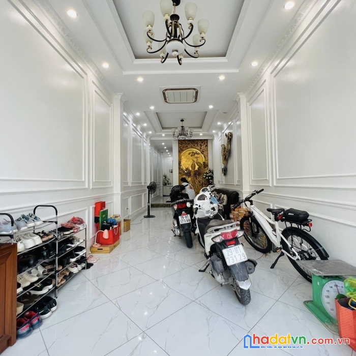 Gara ô tô, phố vũ tông phan, thanh xuân 50m2x5t, mt 4m, kd, nhỉnh 7 tỷ.