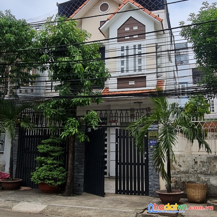 Chính chủ cần bán nhà khu biệt thự chế lan viên vị trí đẹp tại hồ chí minh