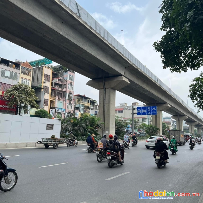 Bán nhà mặt phố quang trung 40m2 - 5 tầng mt 3.7m- vỉa hè 8m- giá  7.3tỷ