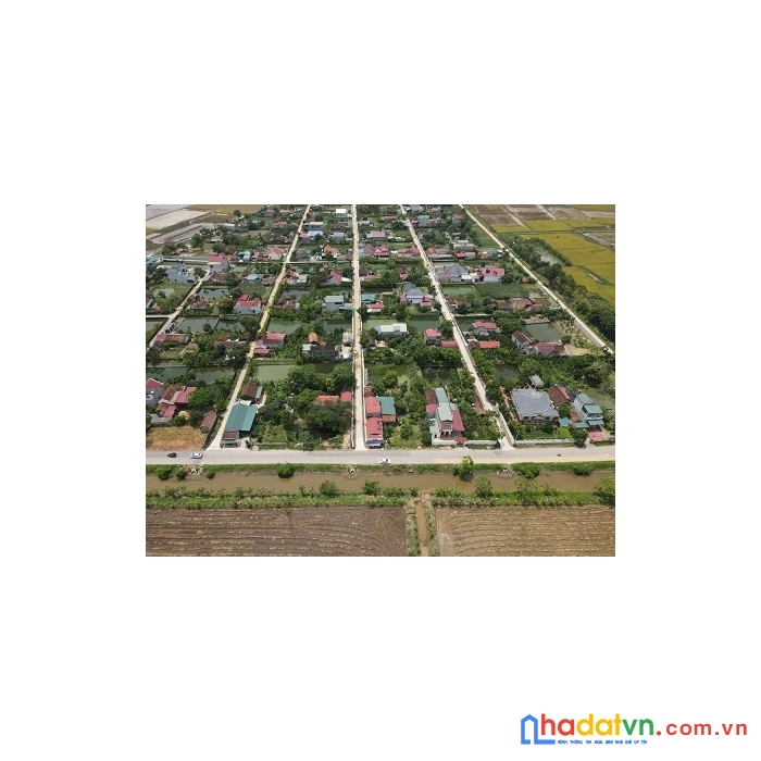 Mình cần bán lô đất không sử dụng đến gần nhà vh thôn công bình, định bình yên định.