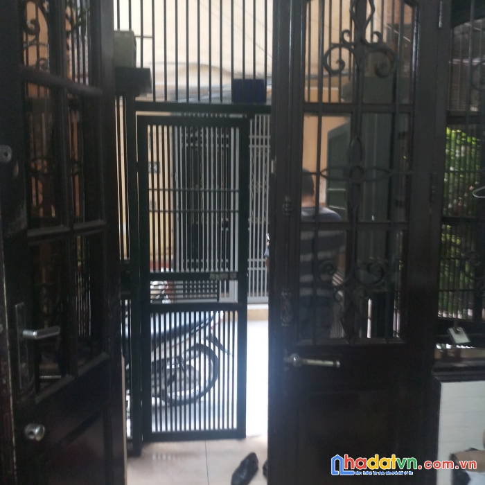 Bán nhà phố thái hà, 44m2*4 tầng, phân lô, ô tô chạy vòng quanh, nhỉnh 8 tỷ.