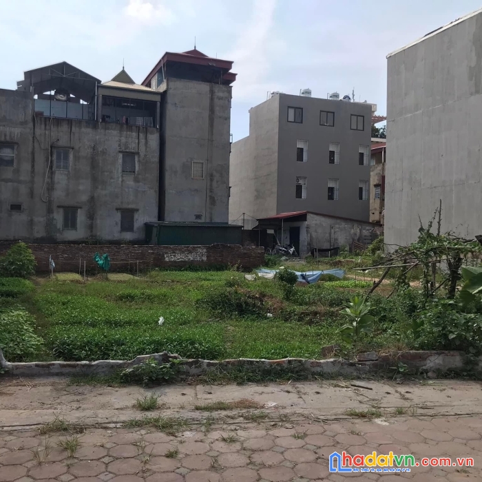 Bán đất mặt ngõ thanh am 34m - mt 4m - nhỉnh 2 tỷ - tặng gpxd 4,5 tầng - nở hậu.