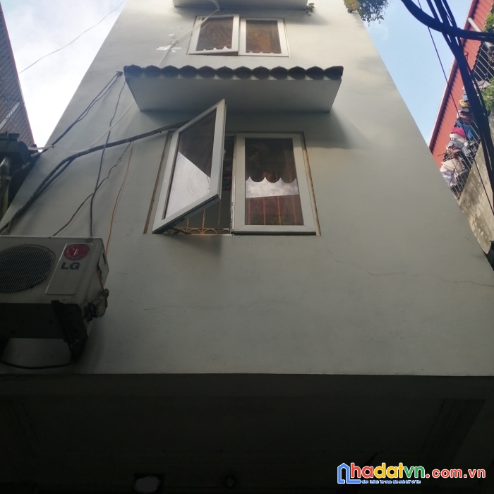 Bán nhà mai động, hoàng mai, ngõ nông, rộng 3m, 35m x 4 tầng, 3.5 tỷ ở ngay.