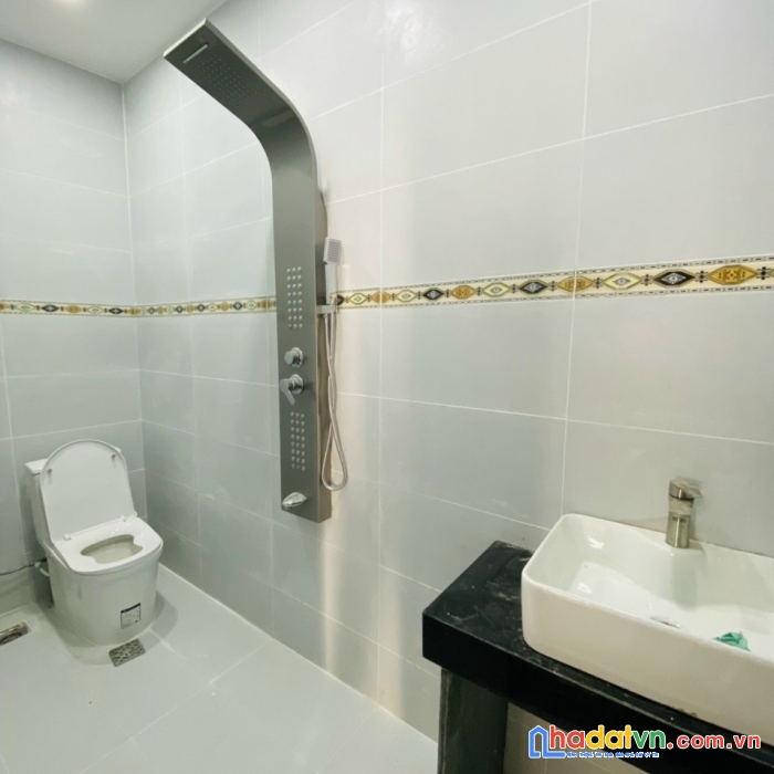 Bán nhà đường hoàng phan thái cách chợ bình chánh 1,8km