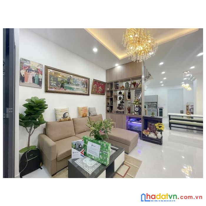 Bán nhà thạch bàn long biên 39m2 – 3 tầng -  giá chỉ 3 tỷ - cực hiếm