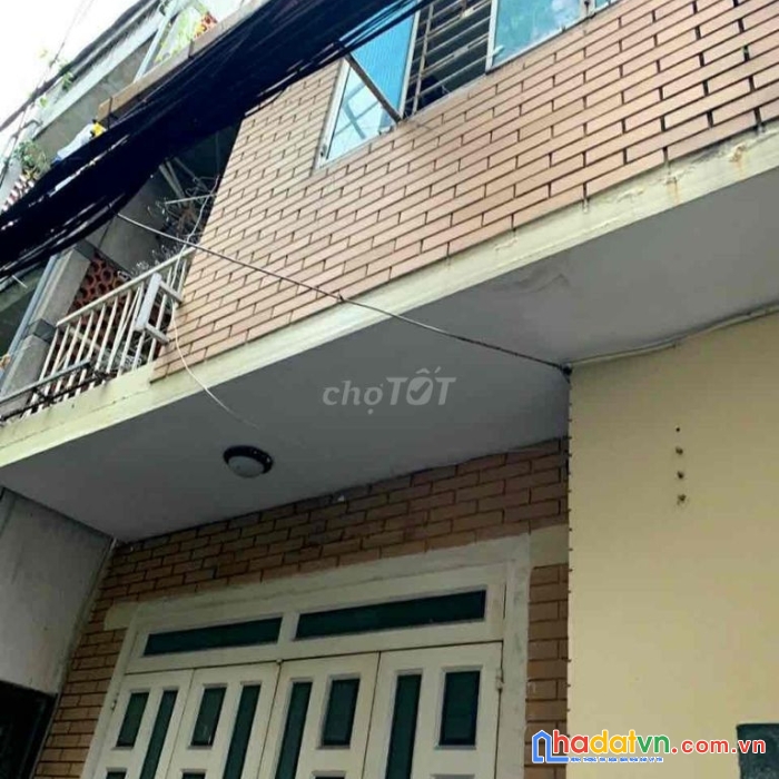 Chính chủ cần bán nhà hẻm lớn gần mặt đường trung tâm quận 1