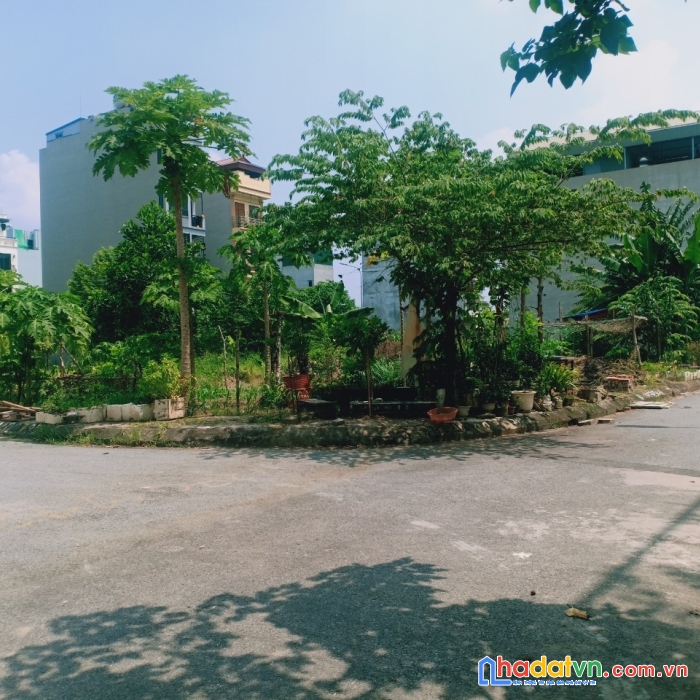 Bán đất đg lai xá, có khe thoáng 1m. dt72.5m2* đường 11m* kd,vpcty,pk.