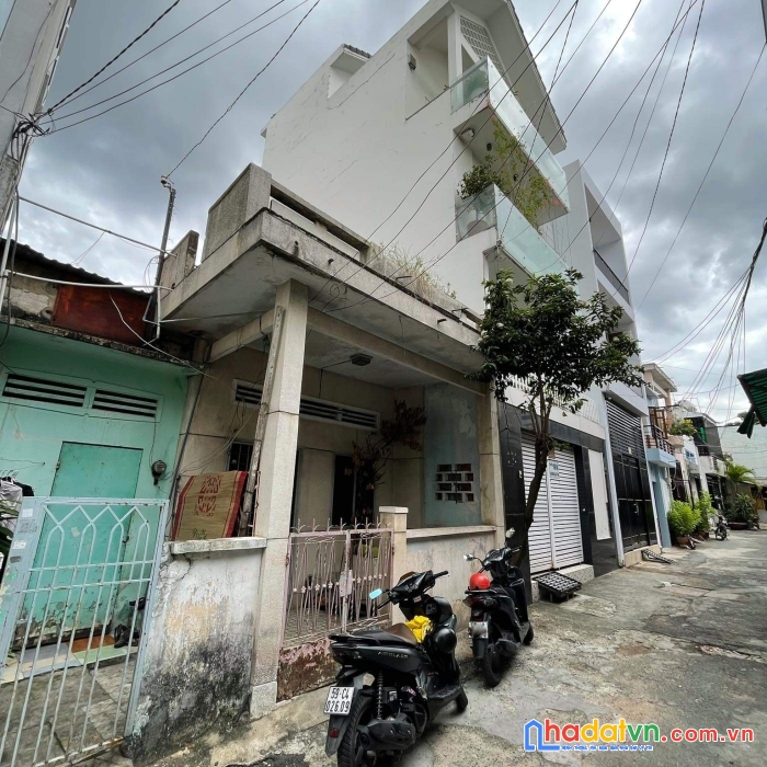Bình thạnh , chính chủ chưa kd , dt6.3x18,nở hậu 13m,nơ trang long , p12.