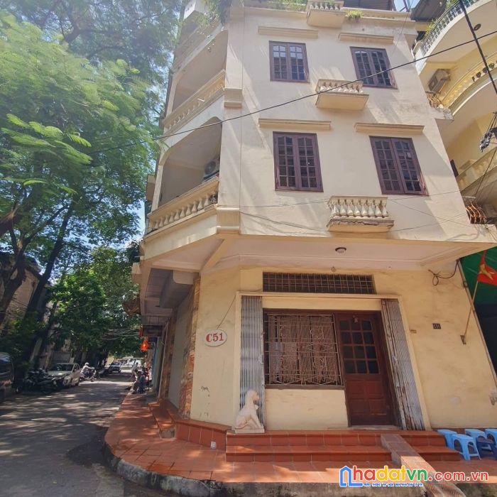 Bán nhà phố trần quốc hoàn, cầu giấy. 60m2, 7t, thang máy,pl, ô tô đỗ, giá 13 tỷ.