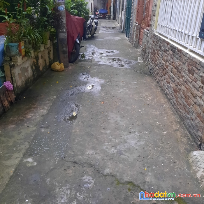 Nhỉnh 3 tỷ, cách mạng tháng 8, tân bình, 2 lầu, 36m2, nở hậu, hẻm 3m