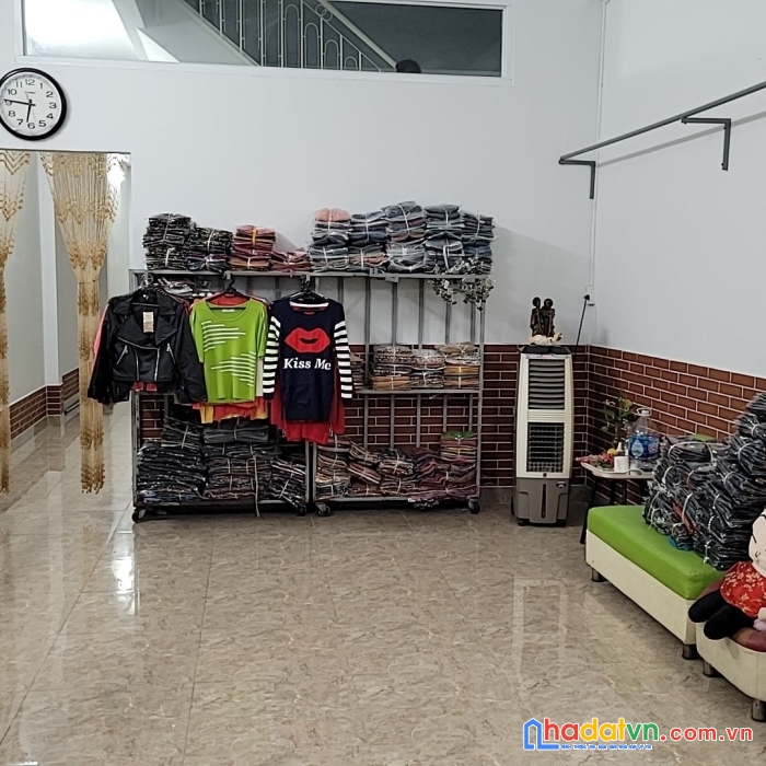 Bán nhà lạc long quân - tân bình, dt 4,5 x 24, 3 tầng thông sàn, hẻm 6m giá 13.5 tỷ