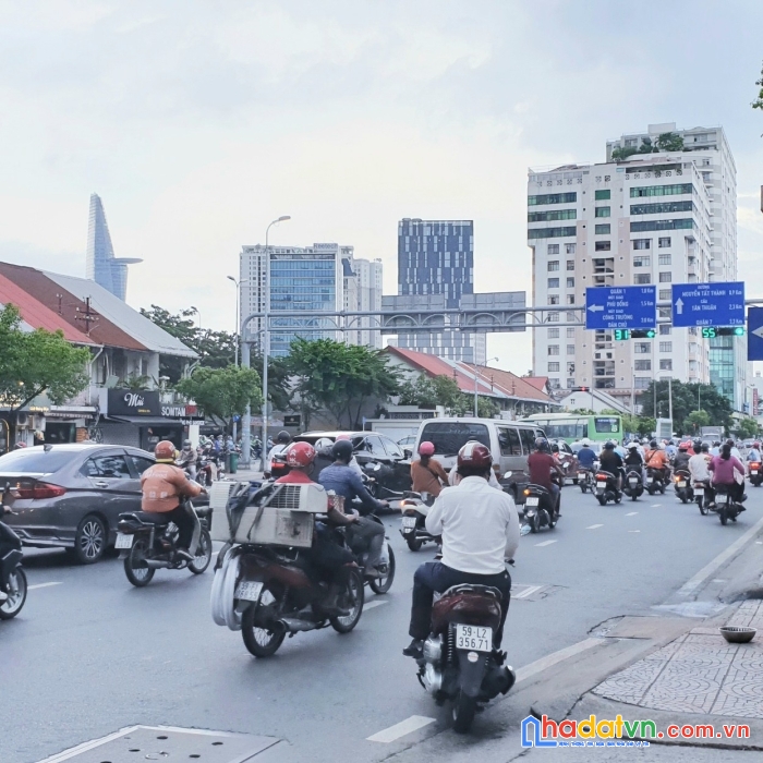 Mặt tiền tân vĩnh 5 tấm ngang 4 x 14.2 m cách quận 1 có 60 m có 16 tỷ q4