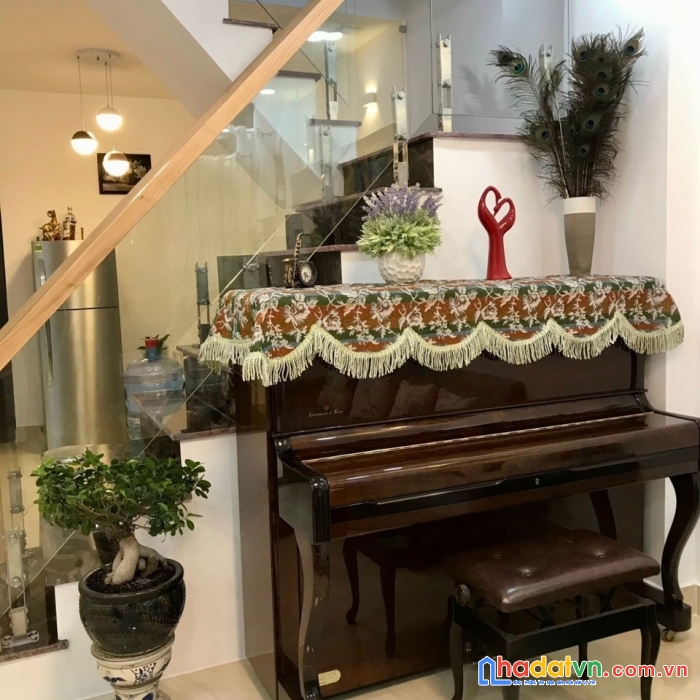 Bán nhà hxt-ngô tất tố bình thạnh-50m2-3pn-4wc-nhà đẹp ở ngay- chỉ 6,8tỷ-pháp lý chuan
---