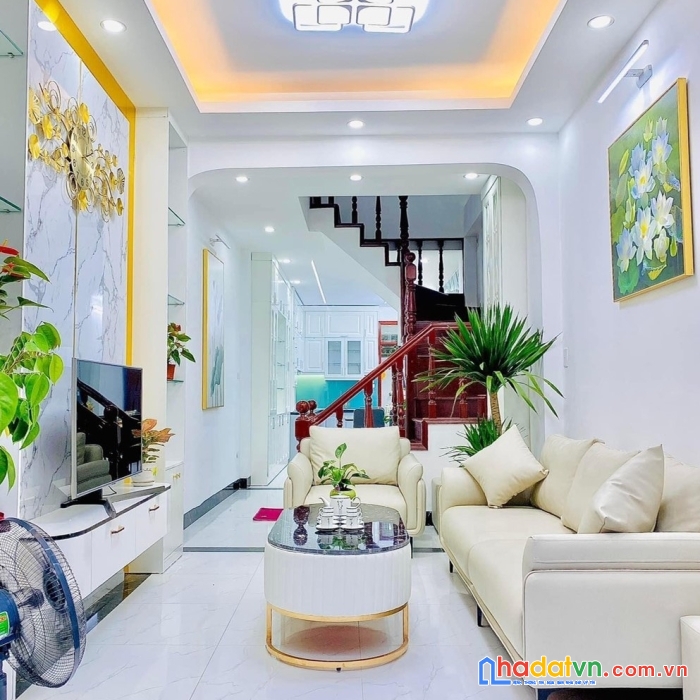 Hot! bán nhà giảng võ, đống đa, mới coong, ô tô, kinh doanh, 35m2x5t, chỉ 6.8 tỷ