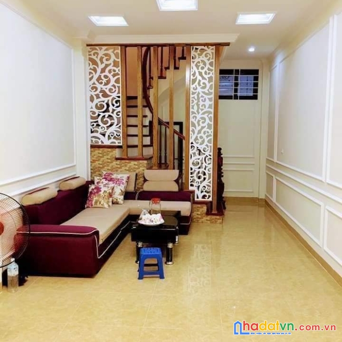 Nhà đẹp thành công. 38mx4t, lô góc, sân riêng, gần phố, giá chỉ 4tỷ4. lh 0973222992