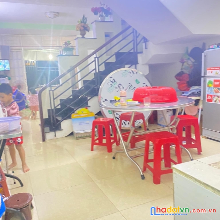 Bán nhà mặt hẻm, đại lộ 3, phước bình, quận 9,  giá 5 tỷ1