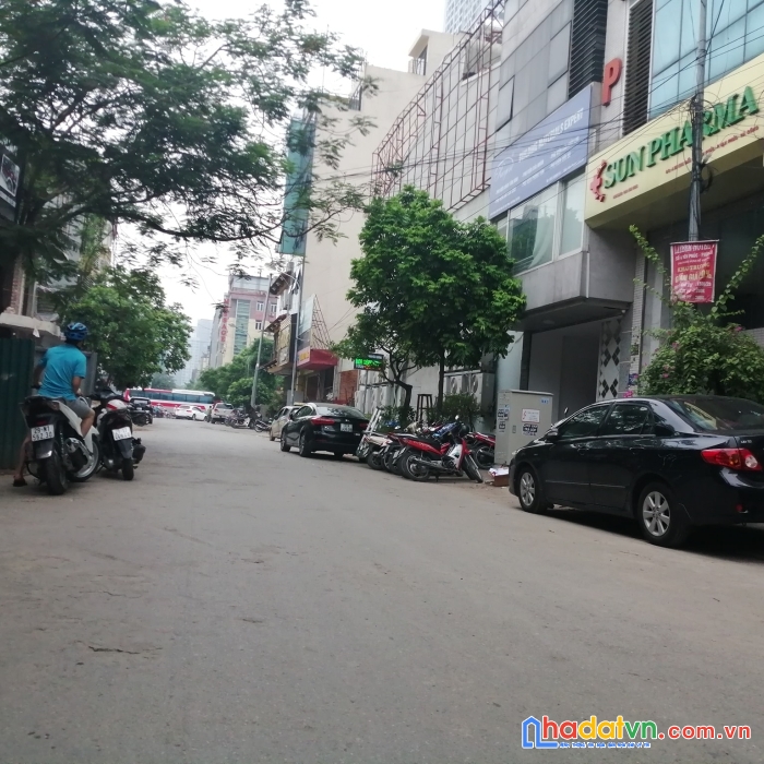 Bán nhà trần phú ngõ xe tăng đổ cửa 45m2 5t siêu rẻ 7 tỷ 2 mặt ngõ ô tô tránh.