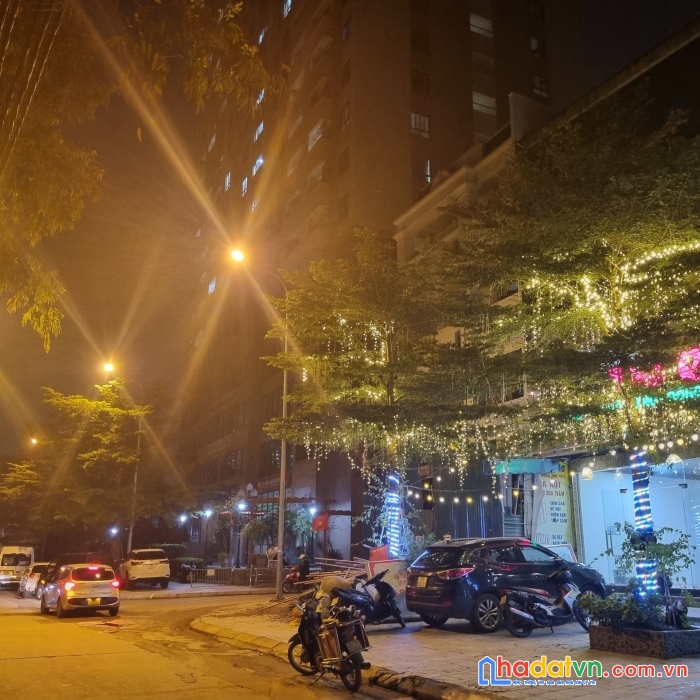 Thịnh liệt - hoàng mai - 5 tầng kinh doanh - ô tô dừng đỗ ngày đêm - khu víp trung tâm quận ủy