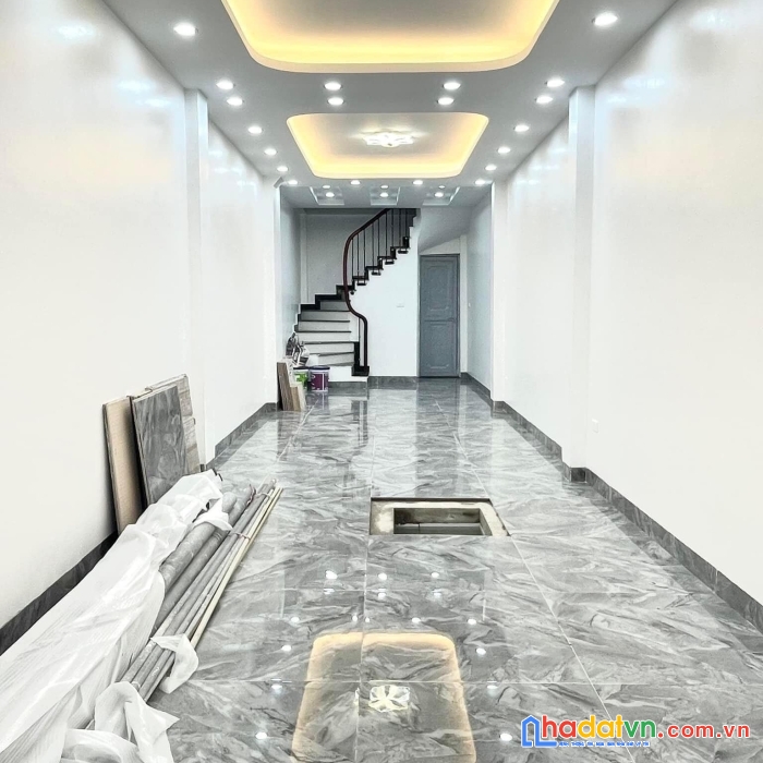 Bán nhà đức diễn, bắc từ liêm, 4 tầng x 45m2, đường rộng, ở ngay, chỉ nhỉnh 3 tỷ.