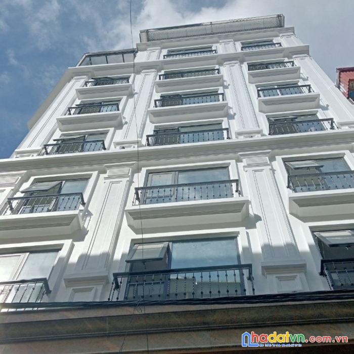 Bán đất 180m2, tặng nhà , quan nhân, thanh xuân, mt11m, giá 17 tỷ, 933705193