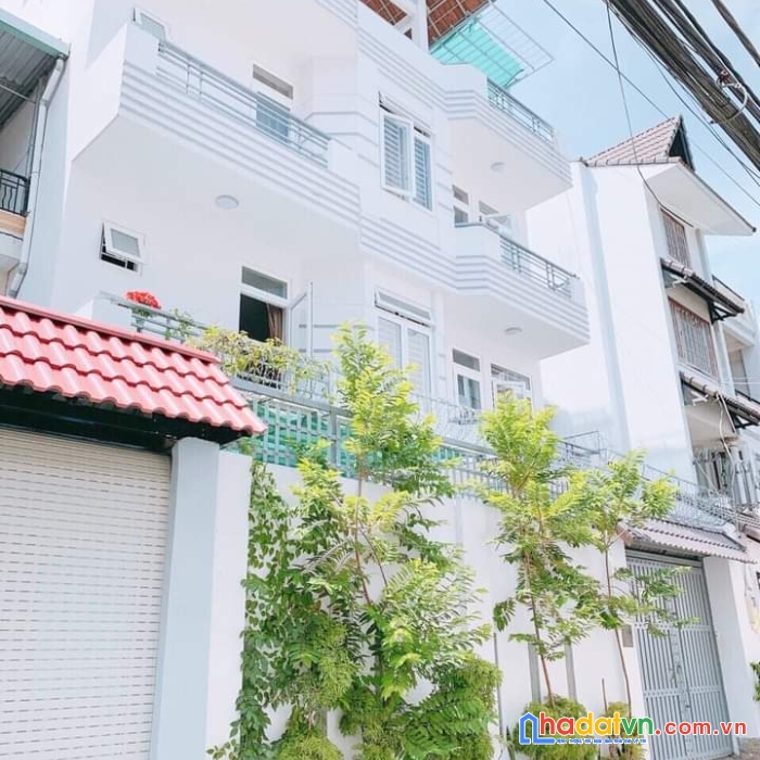 Bán biệt thự đẹp 3 tầng, 111m2, mặt tiền thảo điền, quận 2, chỉ 25,x tỷ.