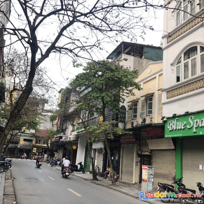 Bán nhà phố cổ trên quận hoàn kiếm (gần hồ gươm).