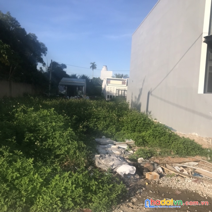 Hot hot hot ! cần bán gấp lô đất vị trí siêu đẹp tại tỉnh vĩnh long