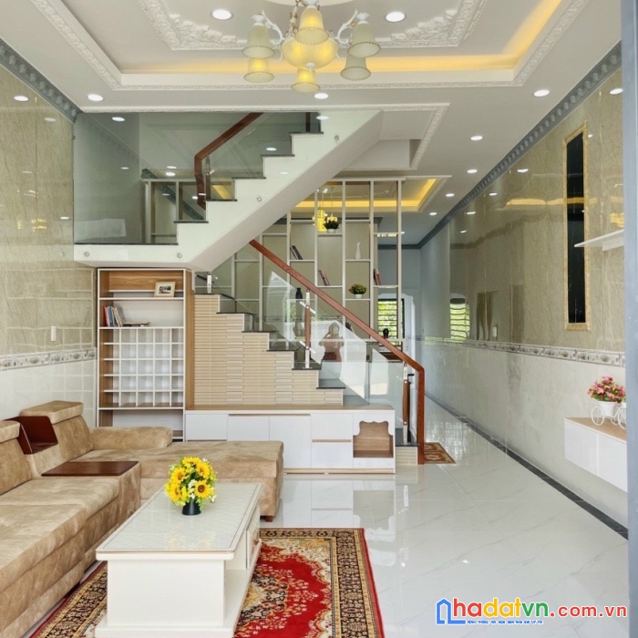 Bán nhà đường nguyễn hữu trí gần chợ bình chánh